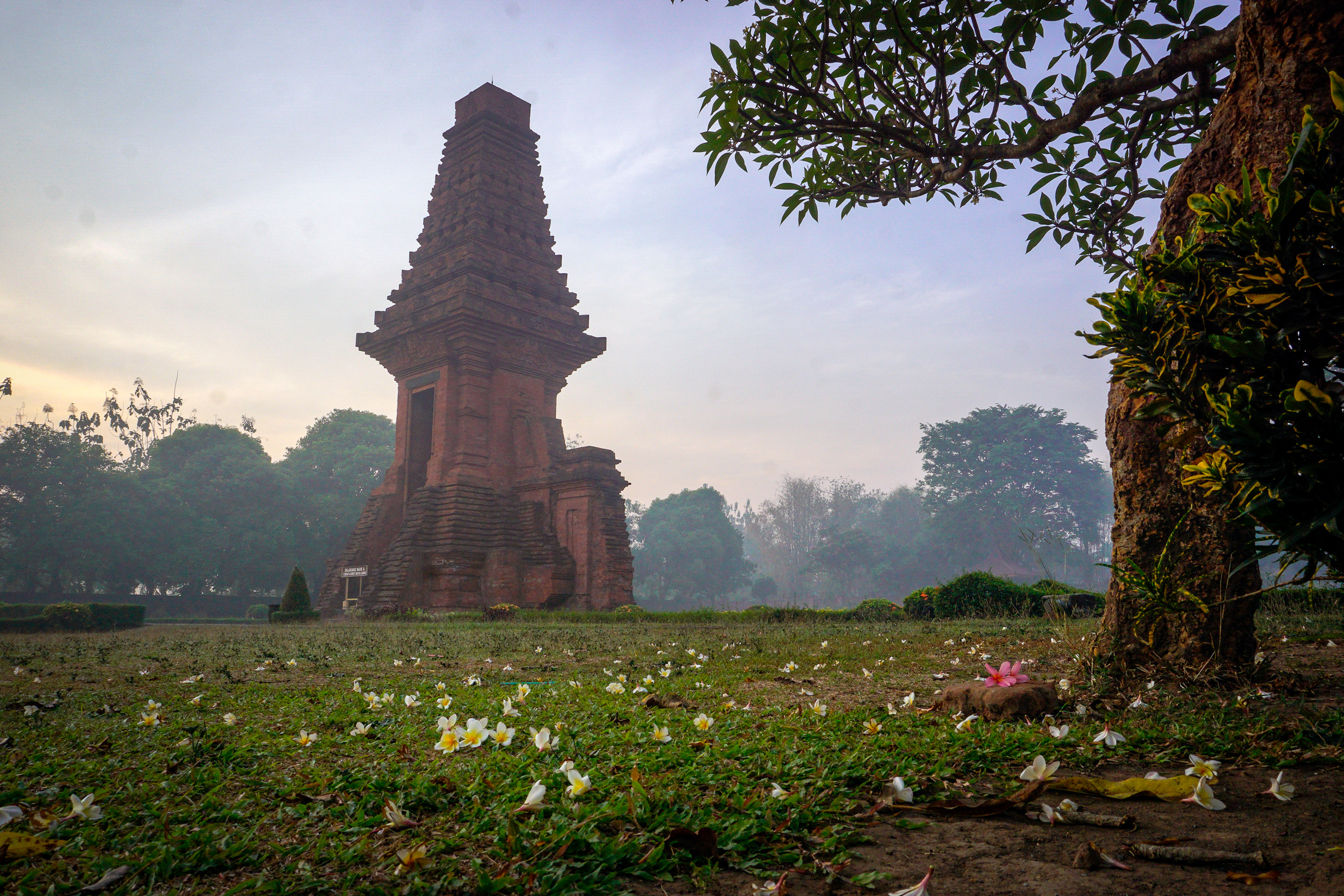 Kolam Segara Anak Beach