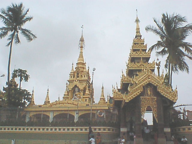 Kyaik Hmaw Wun Pagoda