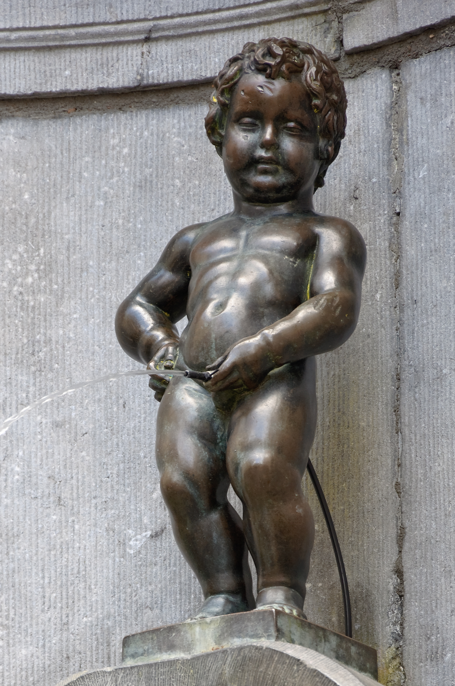 Manneken Pis Wardrobe Museum