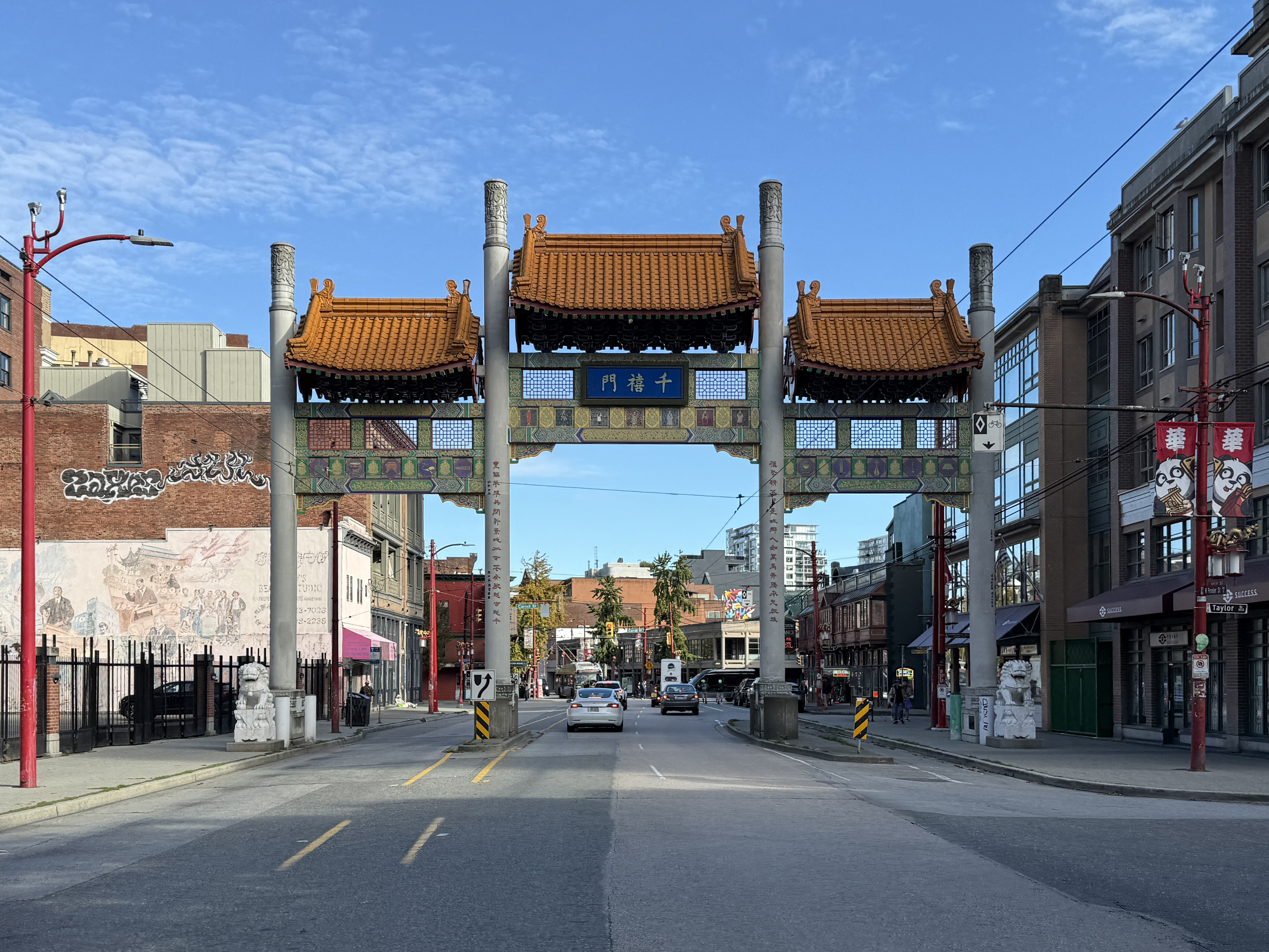 Chinatown Millennium Gate