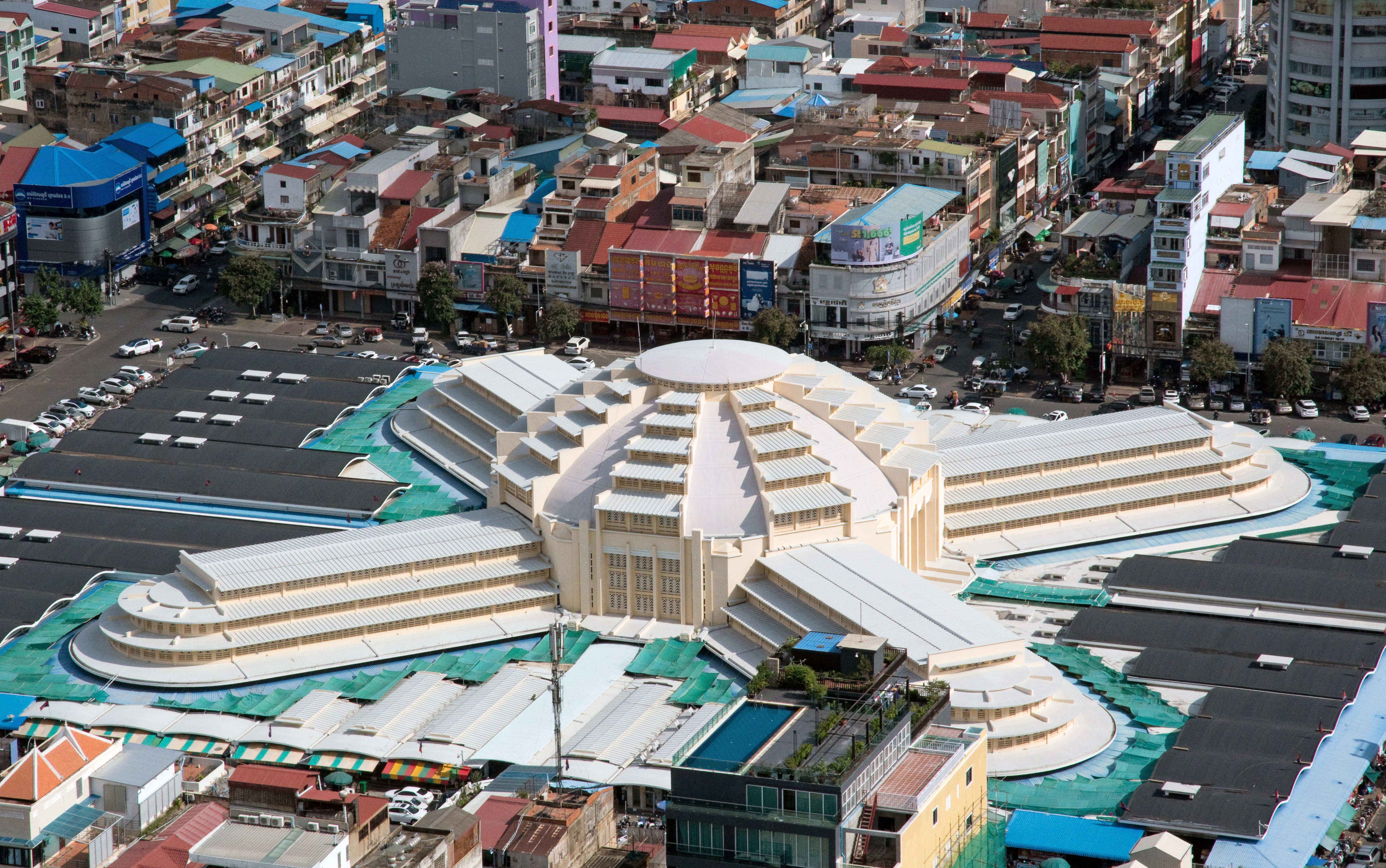 Central Market (Phsar Thmei)