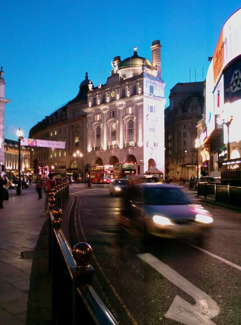 Piccadilly Circus