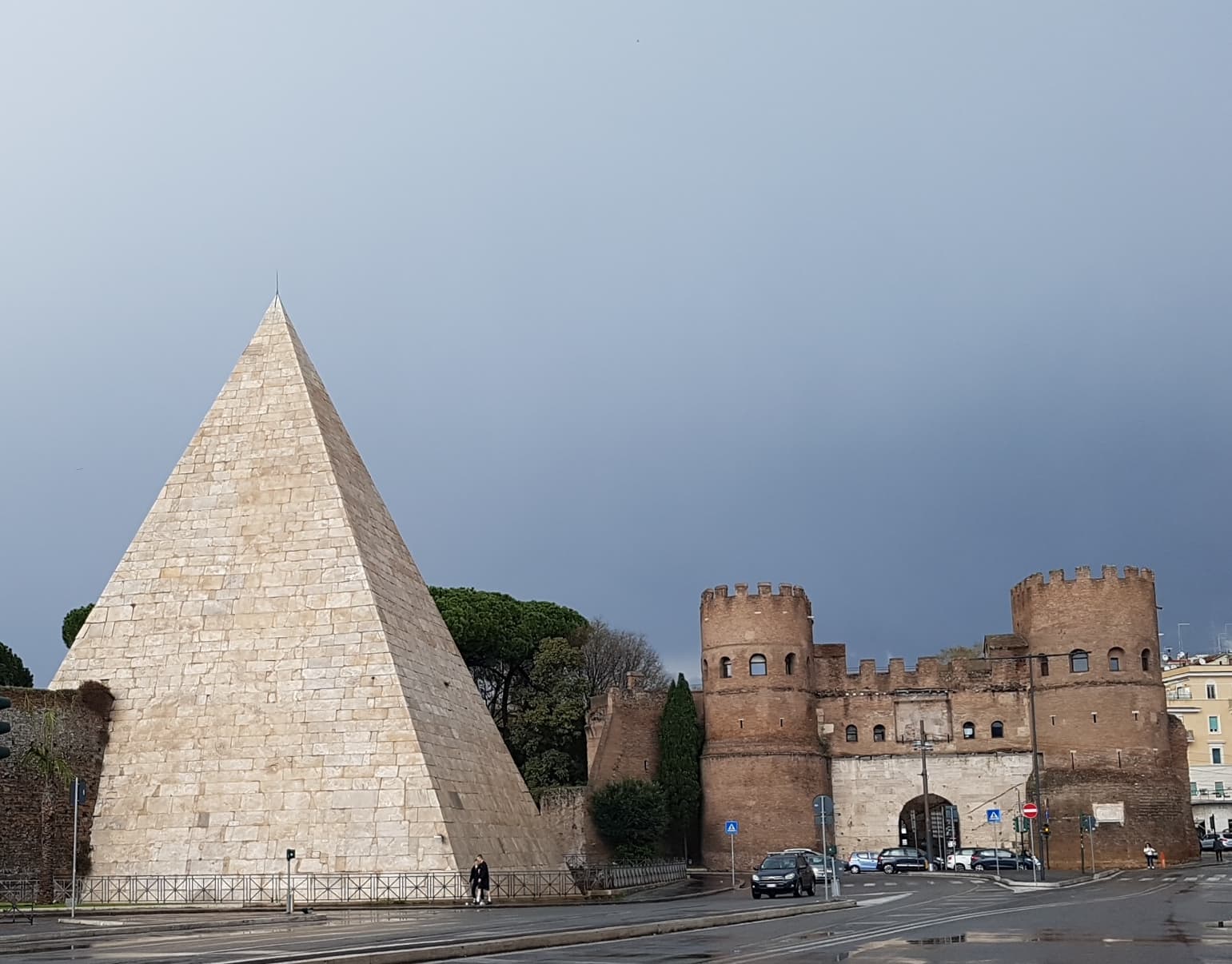 Pyramid of Cestius