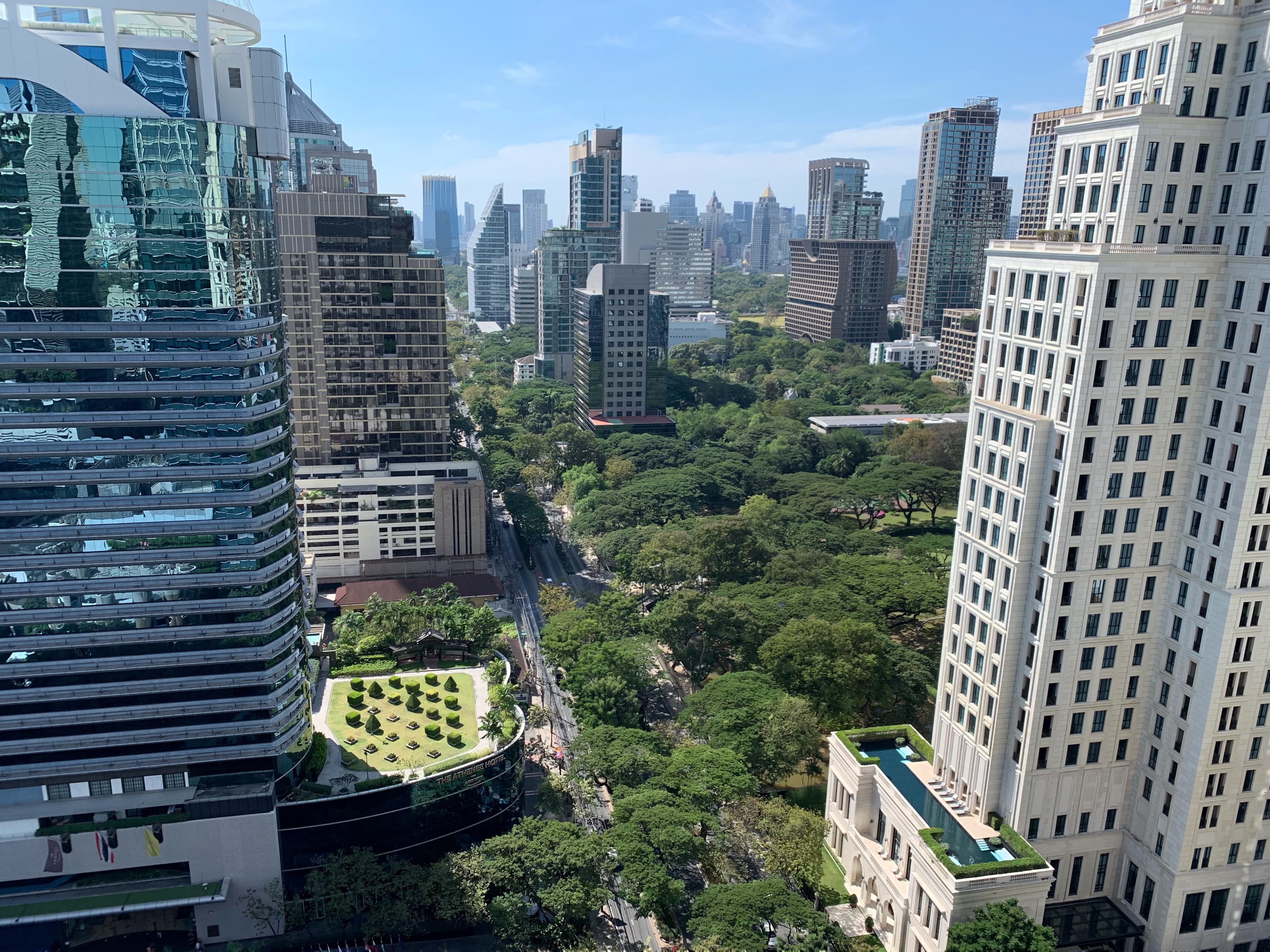 Riverside (Charoen Rat)